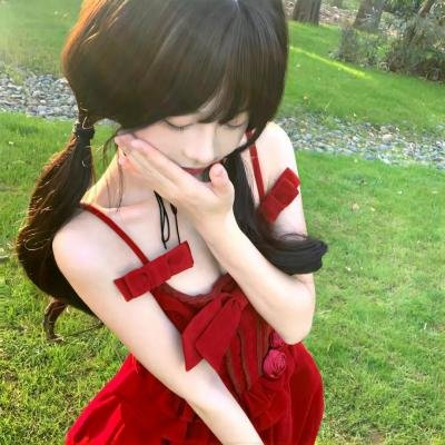 美女蛇岛求生